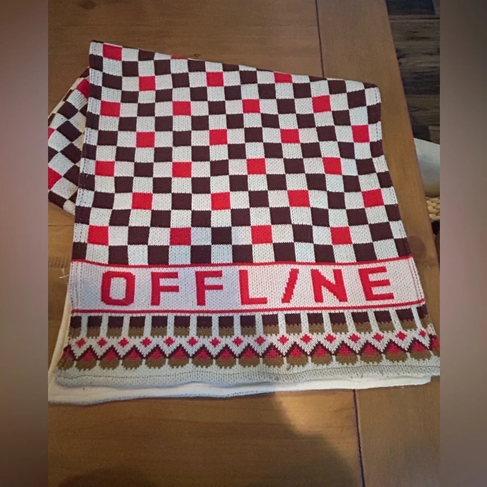 NWT Offline Checkered Blanket Scarf and Headband Set